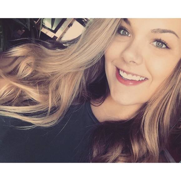 Meet your Posher, Hanah - Picture 1 of 1